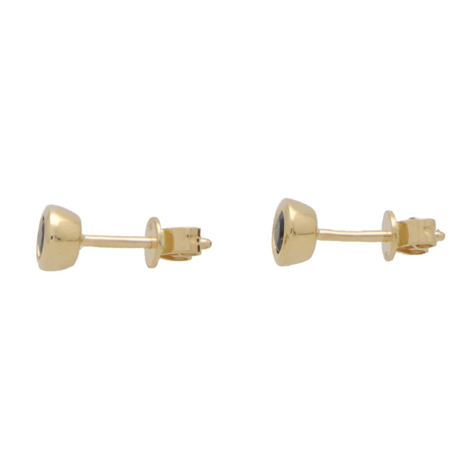 Round Cut 0.43ct Blue Sapphire Stud Earrings
