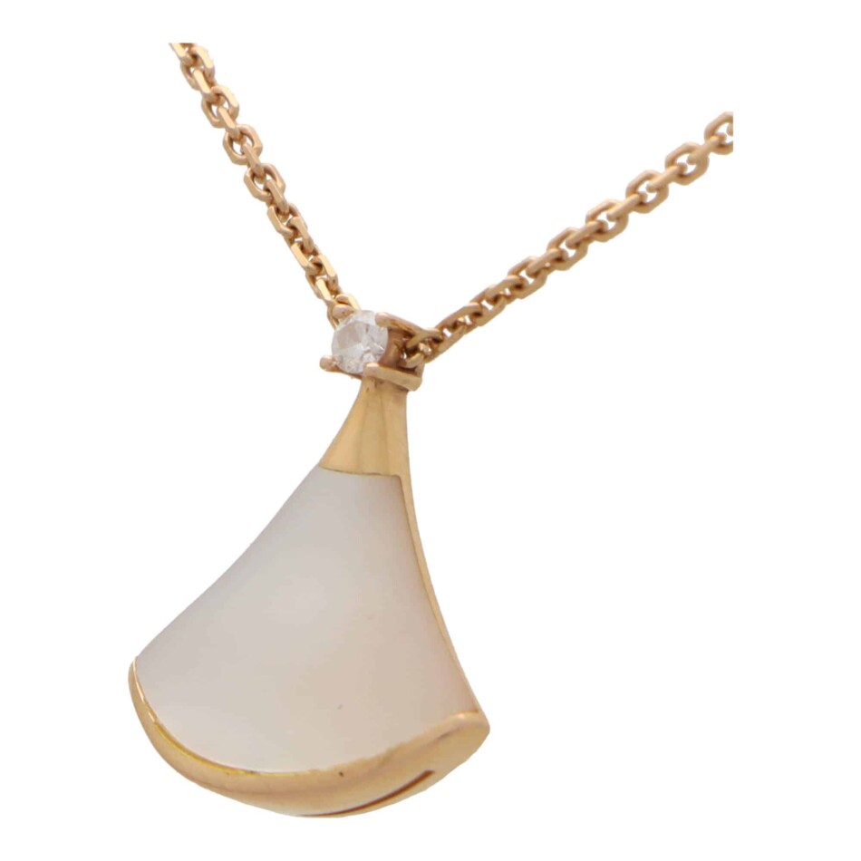Vintage Bvlgari Diva's Dream Mother of Pearl Necklace