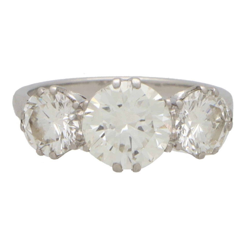Vintage Three Stone Diamond Ring in Platinum