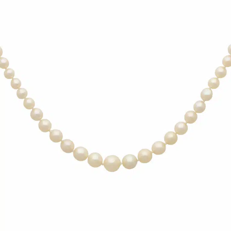 Cultured Pearl Necklace with 9k White Gold Clasp