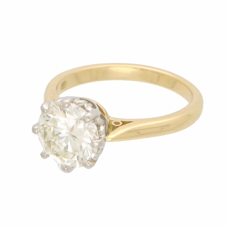 Certified Diamond Solitaire Ring in Yellow Gold