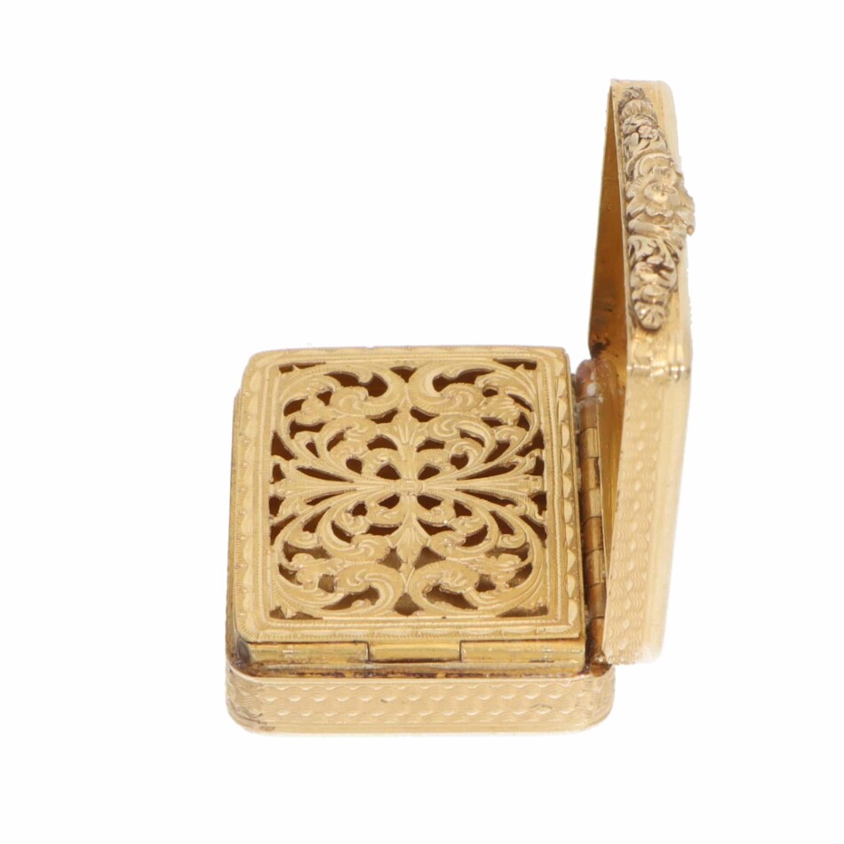 Vintage Vinaigrette in Yellow Gold