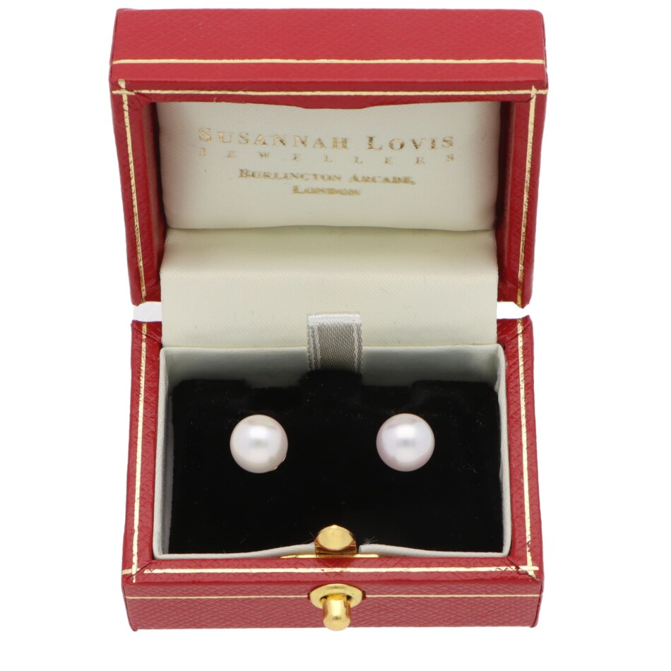 Contemporary 7.5mm Akoya Pearl Stud Earrings in Yellow Gold