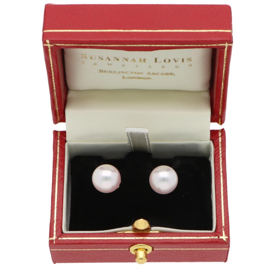 Contemporary 8.5mm Akoya Pearl Stud Earrings in Yellow Gold