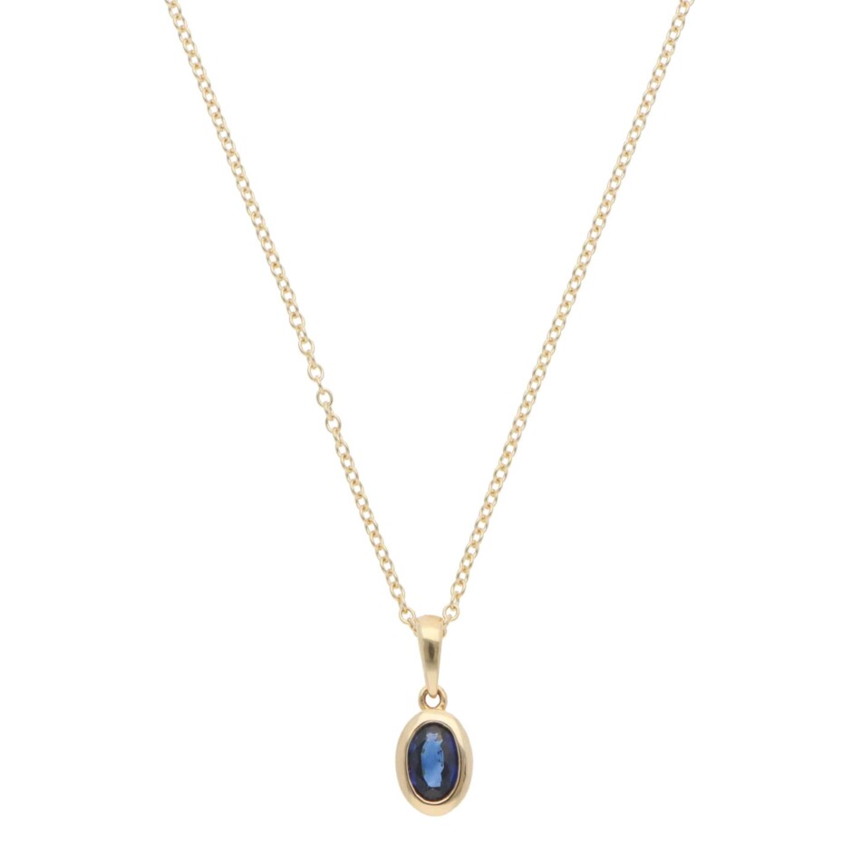 Contemporary Sapphire Pendant Necklace in Yellow Gold