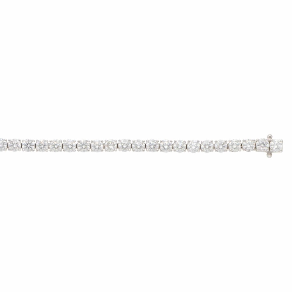 Contemporary 6.96ct Diamond Line Tennis Bracelet in White Gold