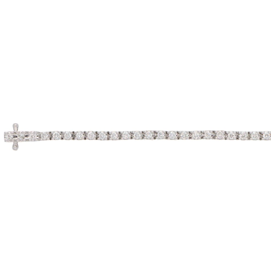 Contemporary 0.97ct Diamond Line Tennis Bracelet in White Gold