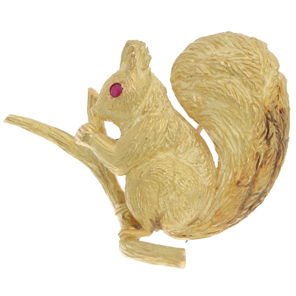 Vintage 1960s Hermès Ruby Squirrel Brooch in Yellow Gold