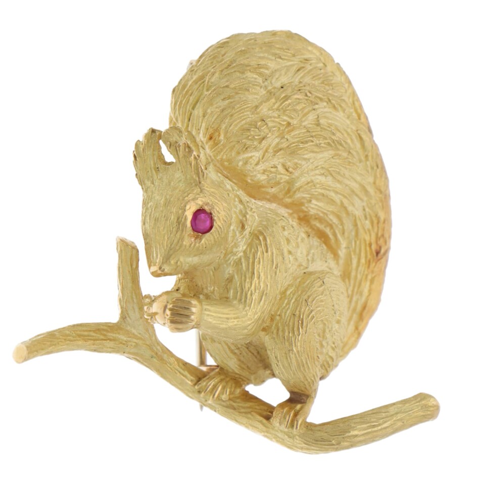 Vintage 1960s Hermès Ruby Squirrel Brooch in Yellow Gold