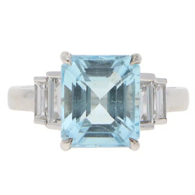 Contemporary 3.51ct Aquamarine and Diamond Ring in White Gold