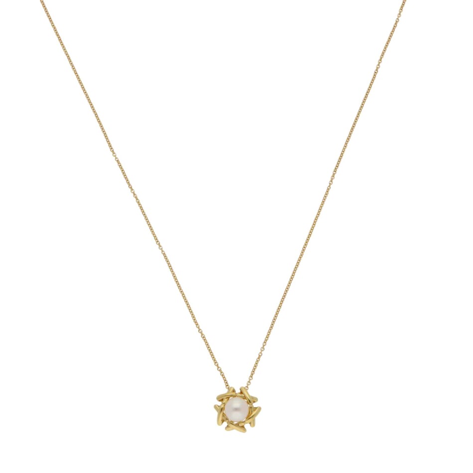 Vintage Tiffany & Co. Kiss Around Pearl Necklace in Yellow Gold