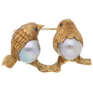 Vintage 1992 Love Birds Pearl and Sapphire Brooch in Yellow Gold